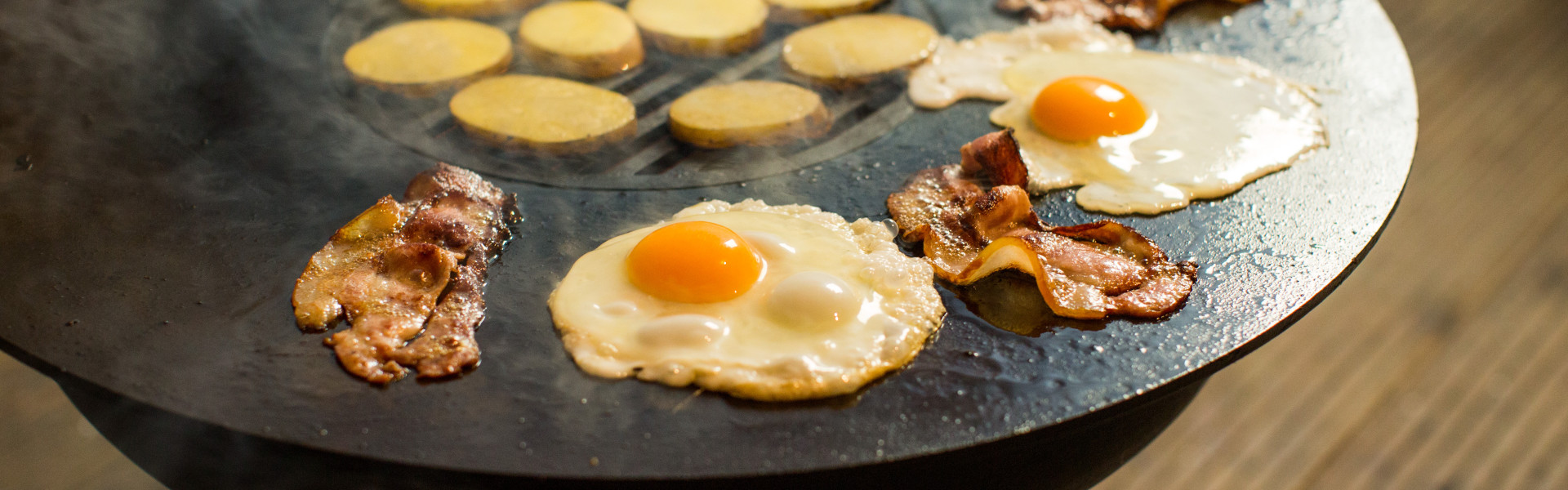 UNO – найкращий мангал для посиденьок з друзями