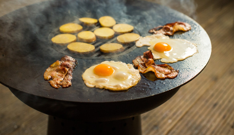 UNO – найкращий мангал для посиденьок з друзями