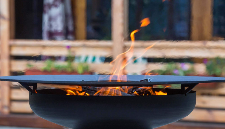 Совершенный стол-жаровня UNO для дачи