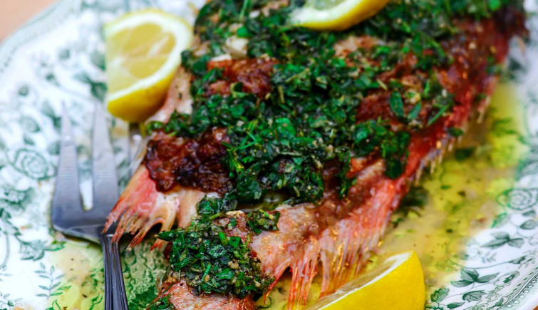 Морський окунь по-іспанськи