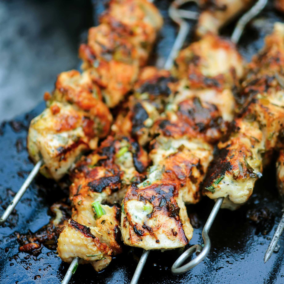 Шиш тавук на барбекю-мангалі UNO